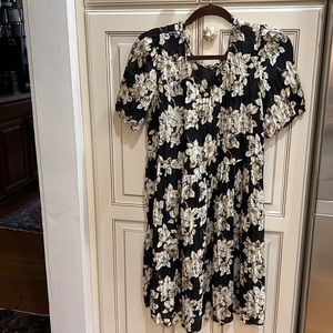 Womens floral dress size large fabric  from ALtar State designer